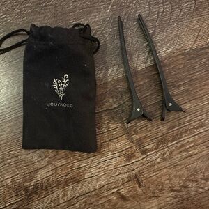 Younique Black Hair Clips with Pouch